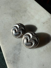 Load image into Gallery viewer, Vintage Chunky Ribbed Heart Post Back Earrings
