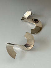 Load image into Gallery viewer, Vintage Solid Sterling Large S Earrings
