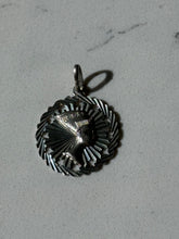Load image into Gallery viewer, Vintage Nefertiti Sterling Silver Pendant
