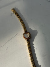 Load image into Gallery viewer, Vintage Gold Plated Heart Wrist Watch
