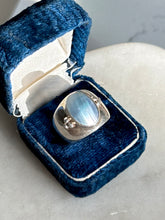 Load image into Gallery viewer, Blue Pearl Sterling Ring Size 7
