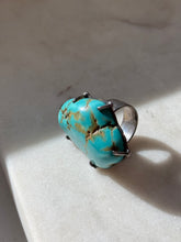 Load image into Gallery viewer, Chunky Turquoise Sterling Silver Ring Size 6
