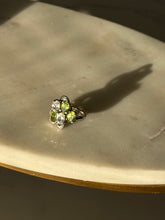 Load image into Gallery viewer, Green &amp; White Sterling Silver Ring Size 7
