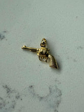 Load image into Gallery viewer, Vintage 18k Yellow Gold Gun Charm
