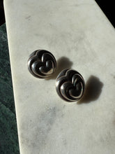 Load image into Gallery viewer, Vintage Chunky Ribbed Heart Post Back Earrings
