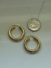 Load image into Gallery viewer, Vintage Italian 14k Yellow Gold Tubular Hoops
