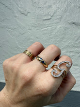 Load image into Gallery viewer, Midcentury 14k Gold Band Ring Size 6
