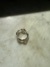 Load image into Gallery viewer, Chain Link Sterling Silver Ring Size 8.25
