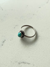 Load image into Gallery viewer, Vintage Turquoise Sterling Silver Ring Size 5.75
