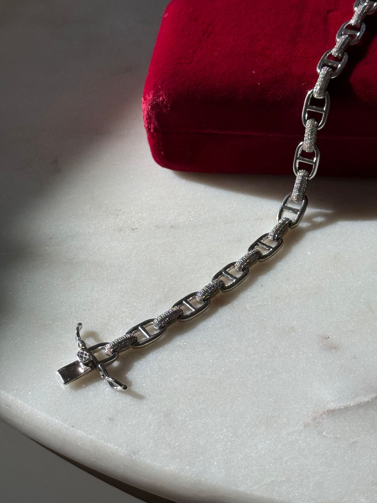 Iced Mariner Link Sterling Silver Box Clasp Bracelet 8.15”