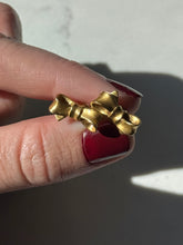 Load image into Gallery viewer, Vintage 1983 Solid 18k Gold Bow Earrings
