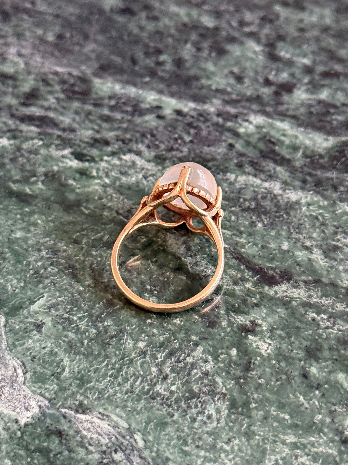 Vintage Moonstone Moonface 10k Gold Ring