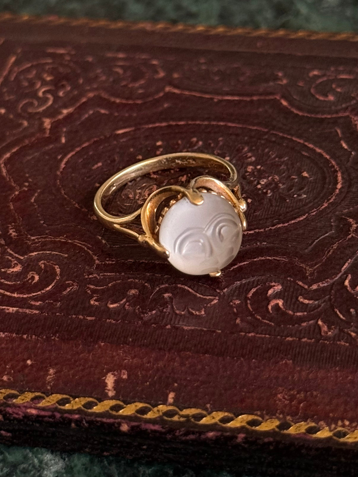 Vintage Moonstone Moonface 10k Gold Ring