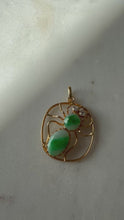 Load and play video in Gallery viewer, Vintage 19.6k Gold Jade &amp; Diamond Spider Pendant
